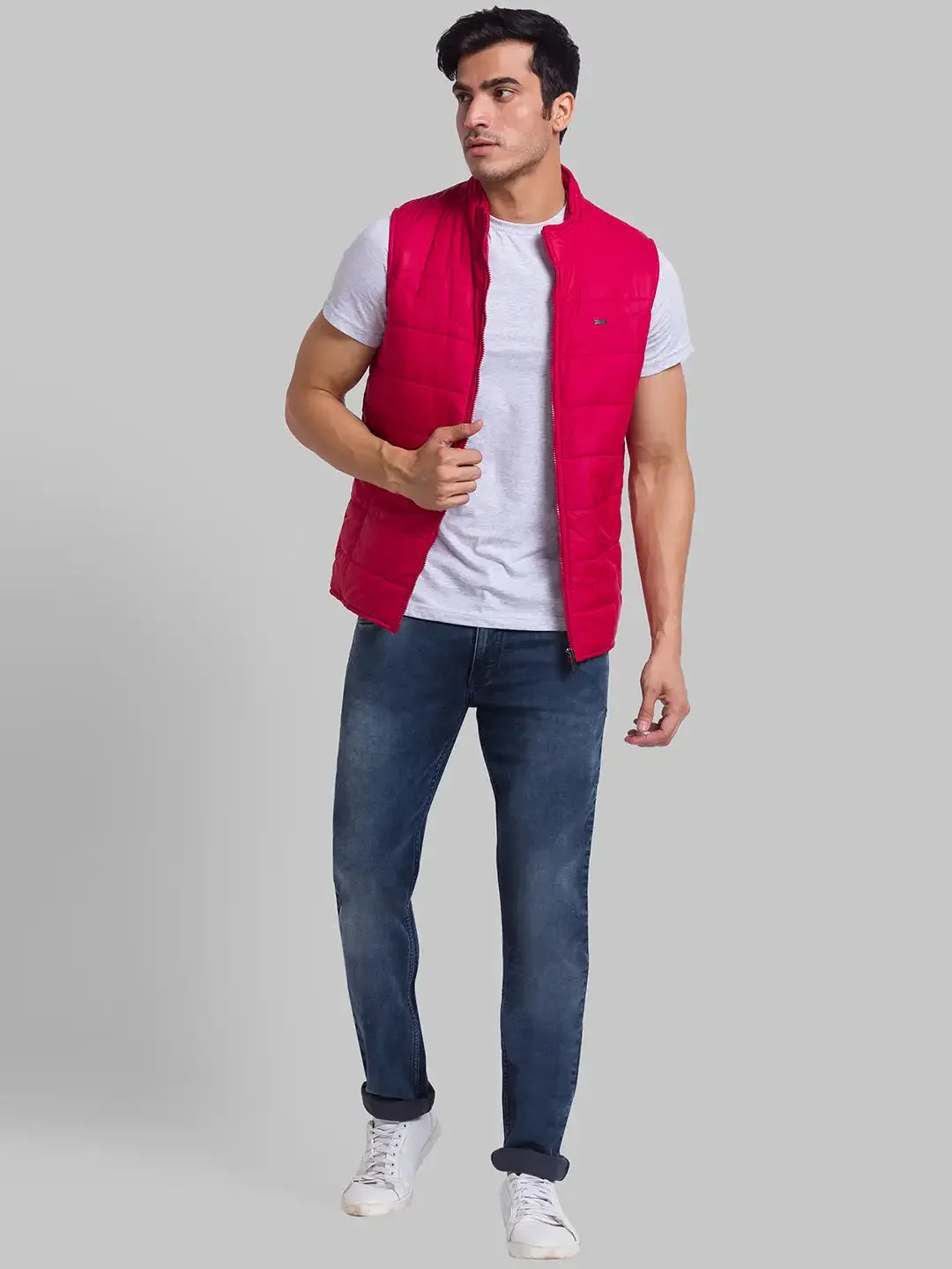 Men Red Solid Polyester Sleeveless Jackets